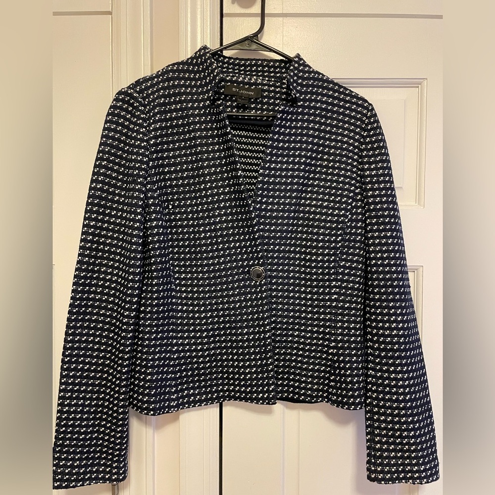 Navy blue knit St John sweater blazer size 6